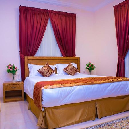 سارة للشقق الفندقية Sara Furnished Apartments Al Khobar Ngoại thất bức ảnh